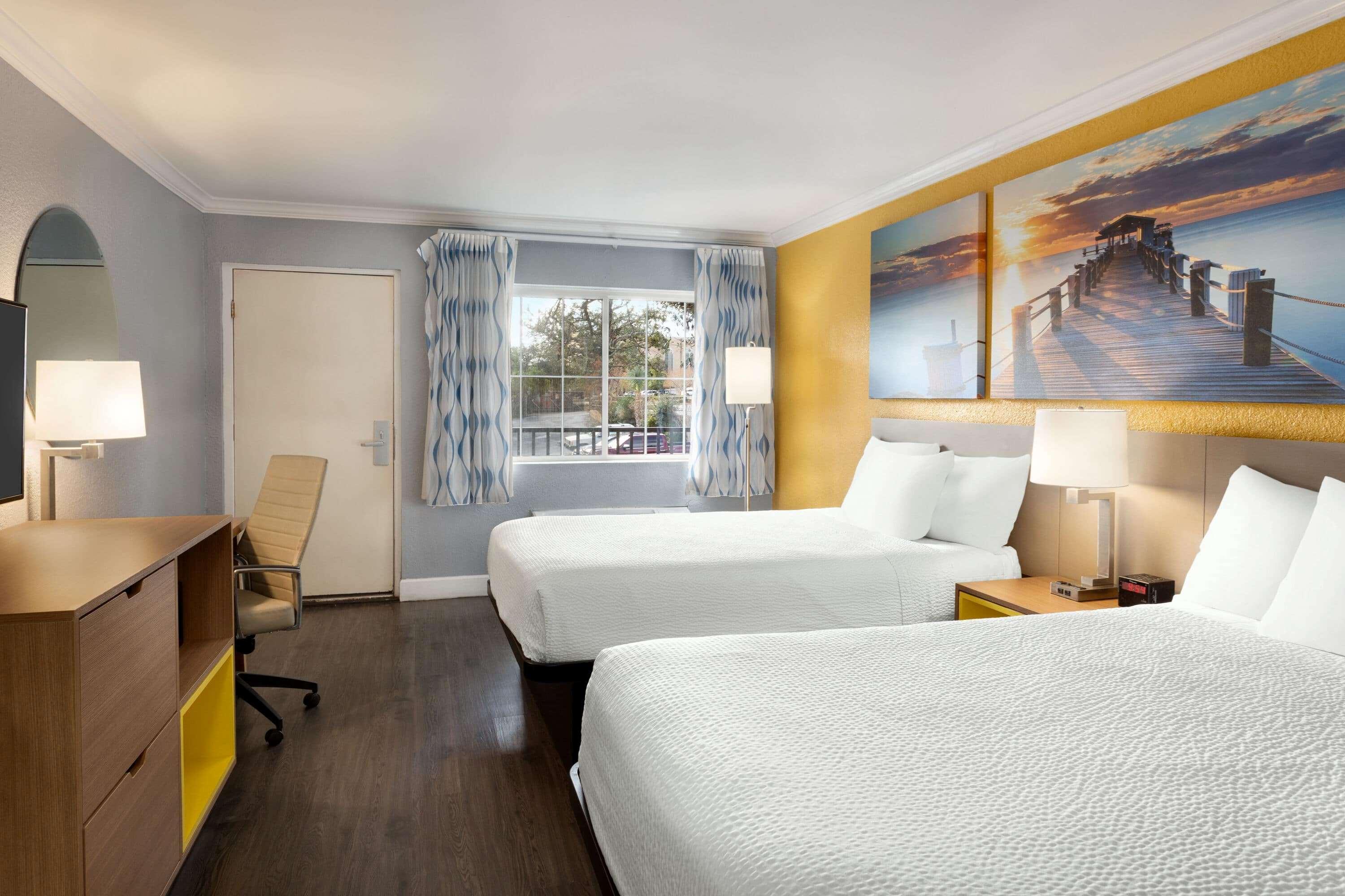 Hotel Days By Wyndham - Historic Downtown