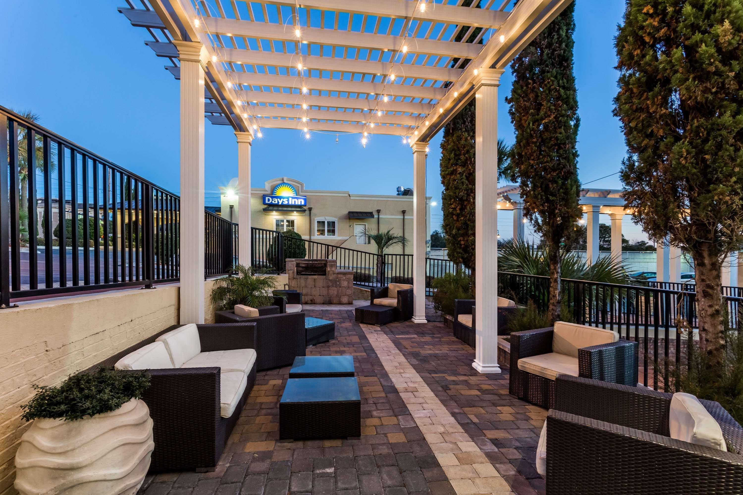 Days By Wyndham - Historic Downtown Hotel 2*