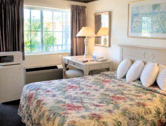 Days By Wyndham - Historic Downtown Pensacola