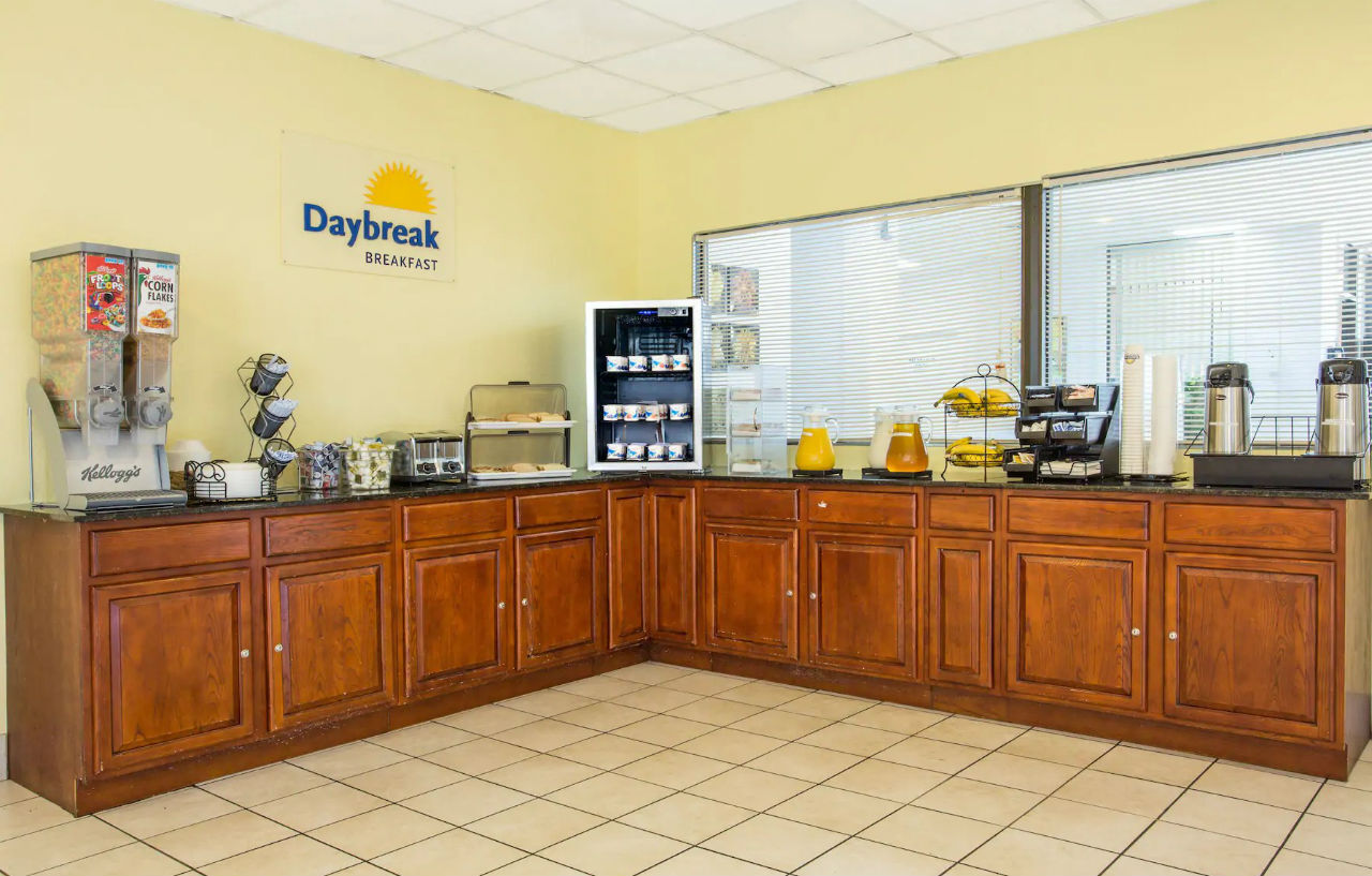 Days By Wyndham - Historic Downtown 2* Pensacola