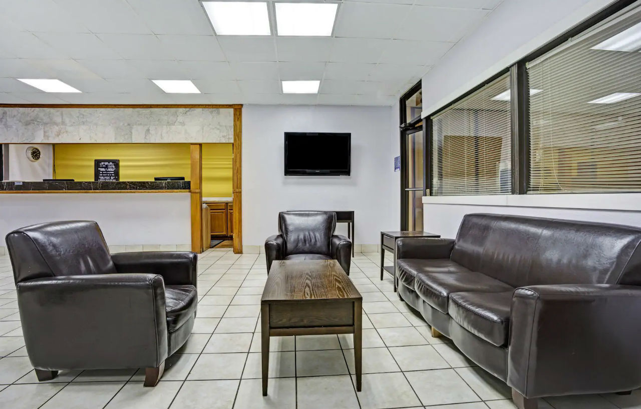 Hotel Days By Wyndham - Historic Downtown Pensacola